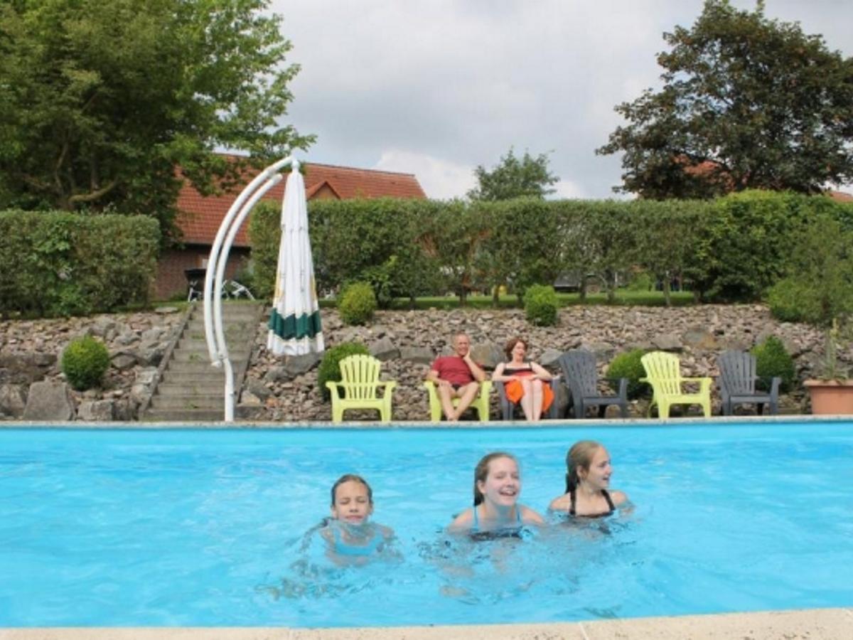 Spacious Apartment In The Green Bruchttal Bredenborn Exteriör bild