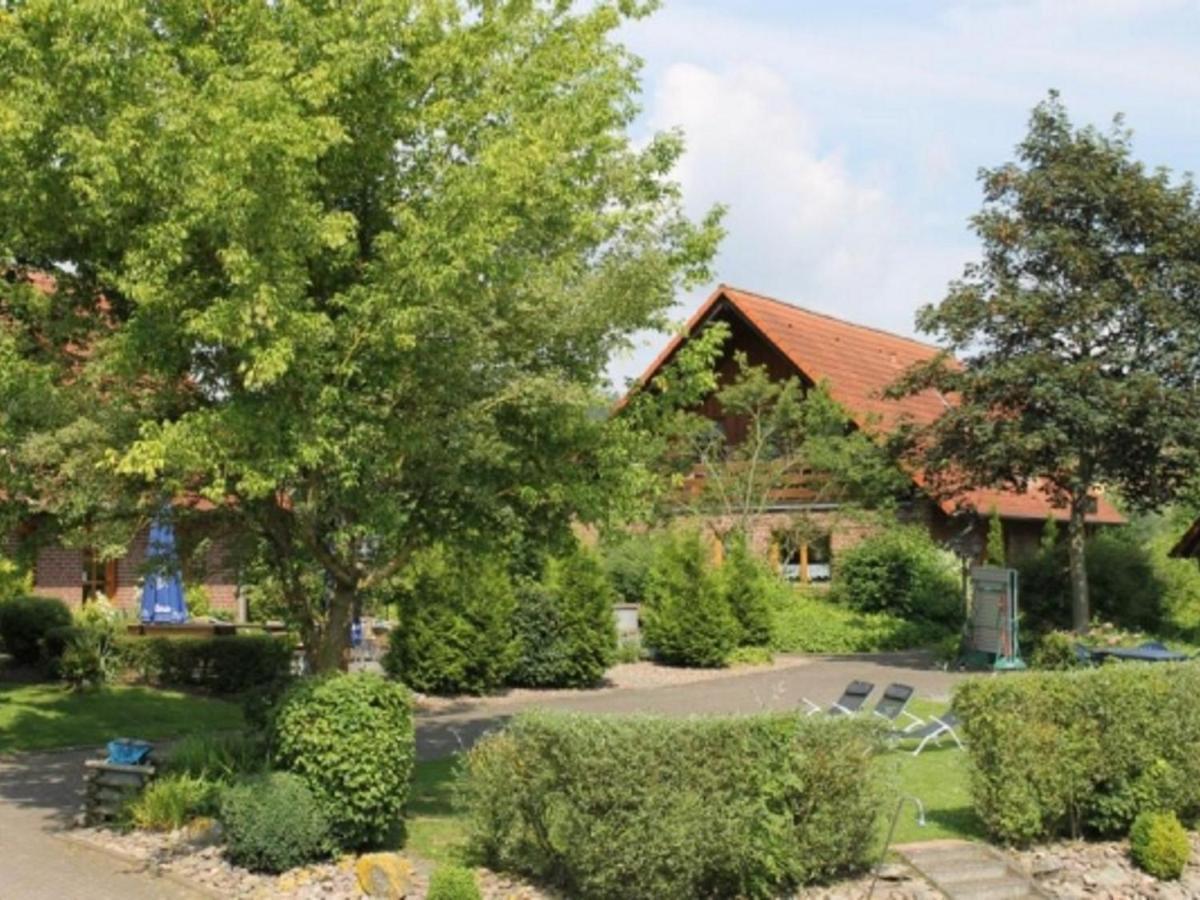 Spacious Apartment In The Green Bruchttal Bredenborn Exteriör bild